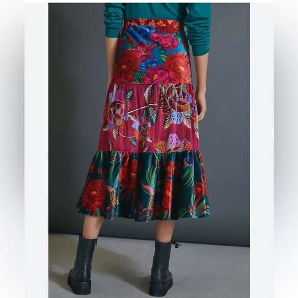 FARM Rio Dresses & Skirts - FARM Rio Drea Tiered Velvet Midi Skirt Size Medium